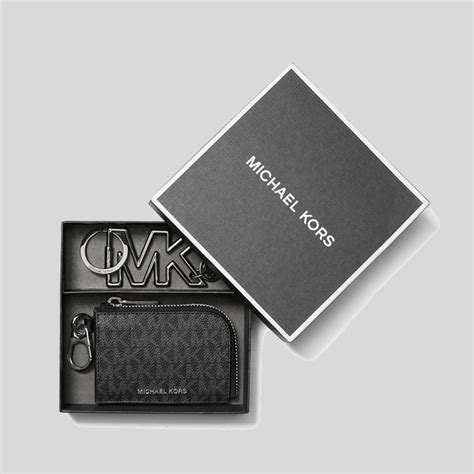 keychain wallet michael kors|michael kors wallet gift set.